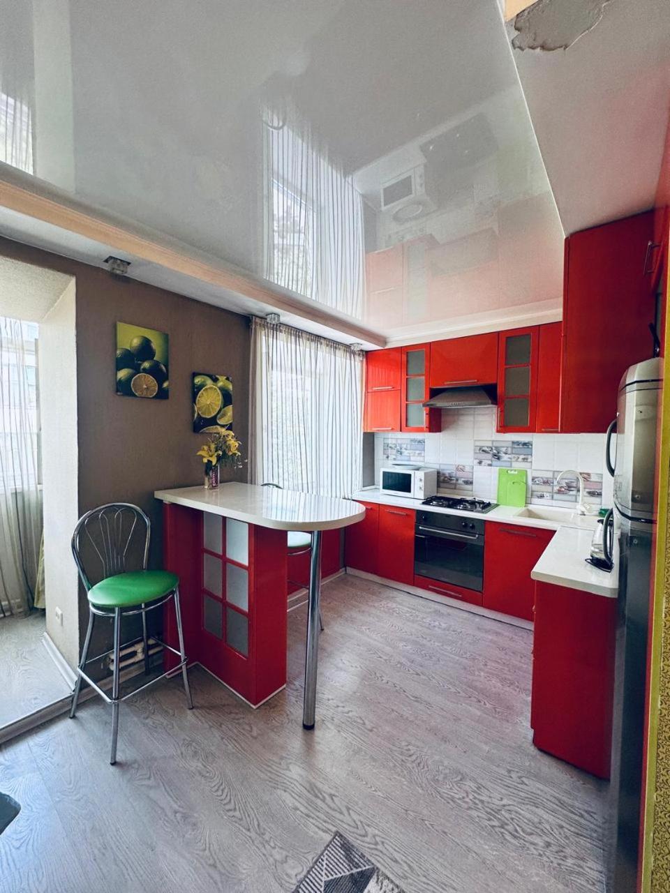 Colibri Home Однокомнатные Апартаменты 45 Квартал Ермекова 35 Karagandy Exterior foto